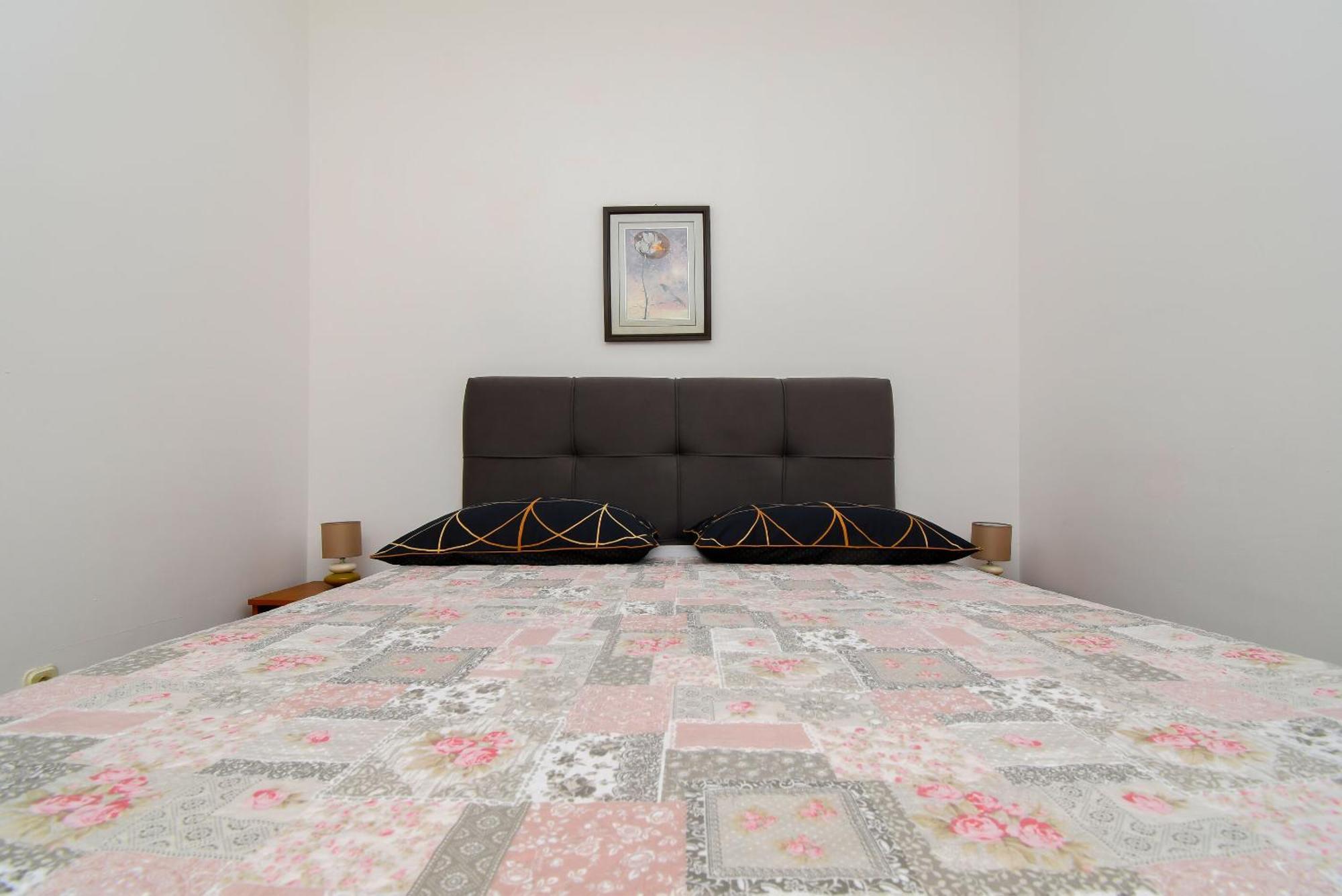 Apartments Biserka - 50 M From Beach トロギール エクステリア 写真