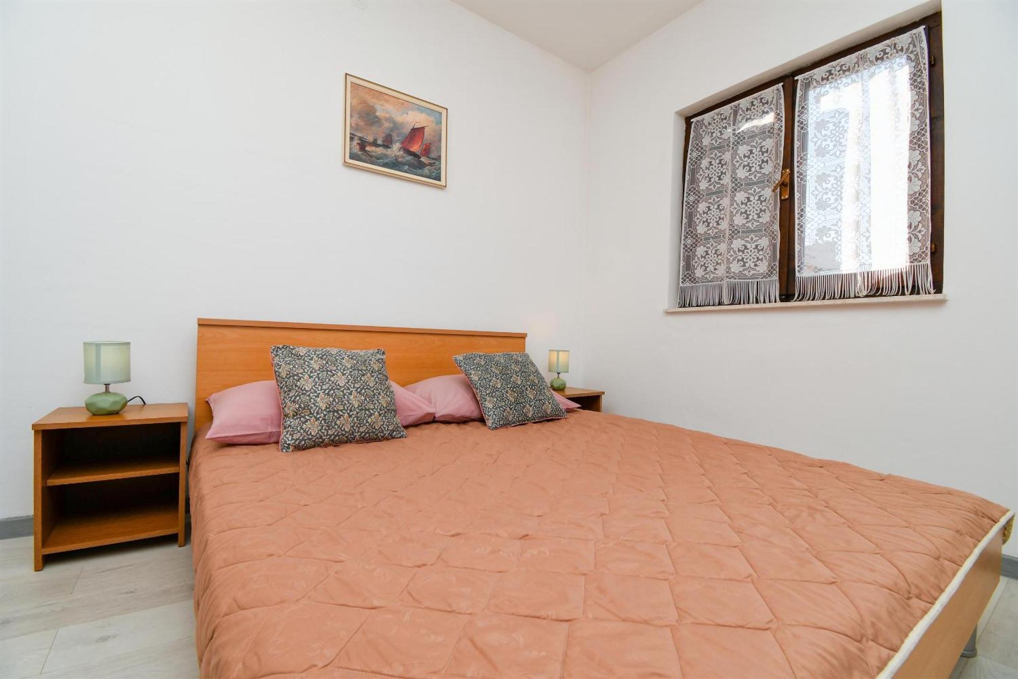 Apartments Biserka - 50 M From Beach トロギール エクステリア 写真