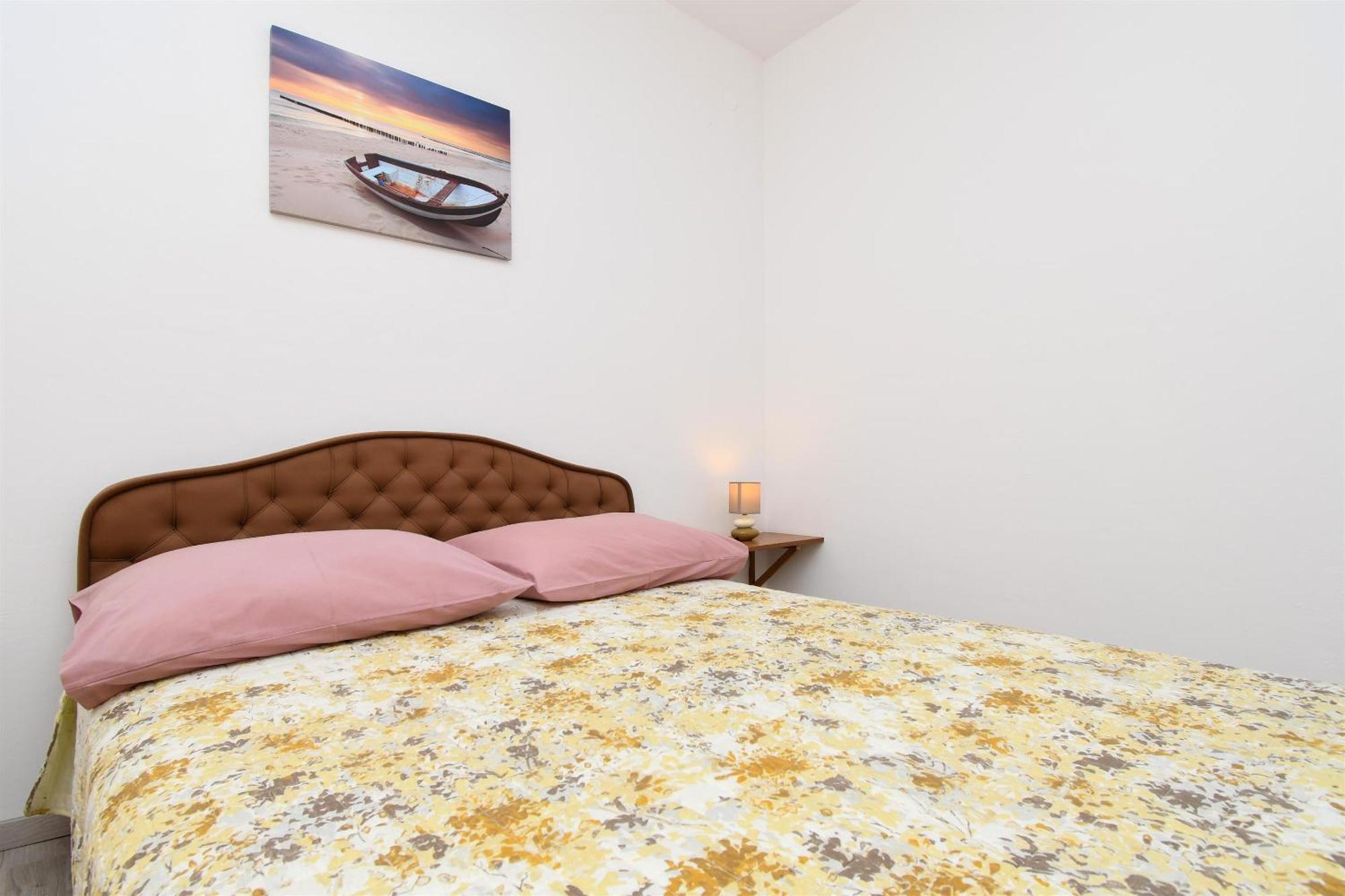 Apartments Biserka - 50 M From Beach トロギール エクステリア 写真