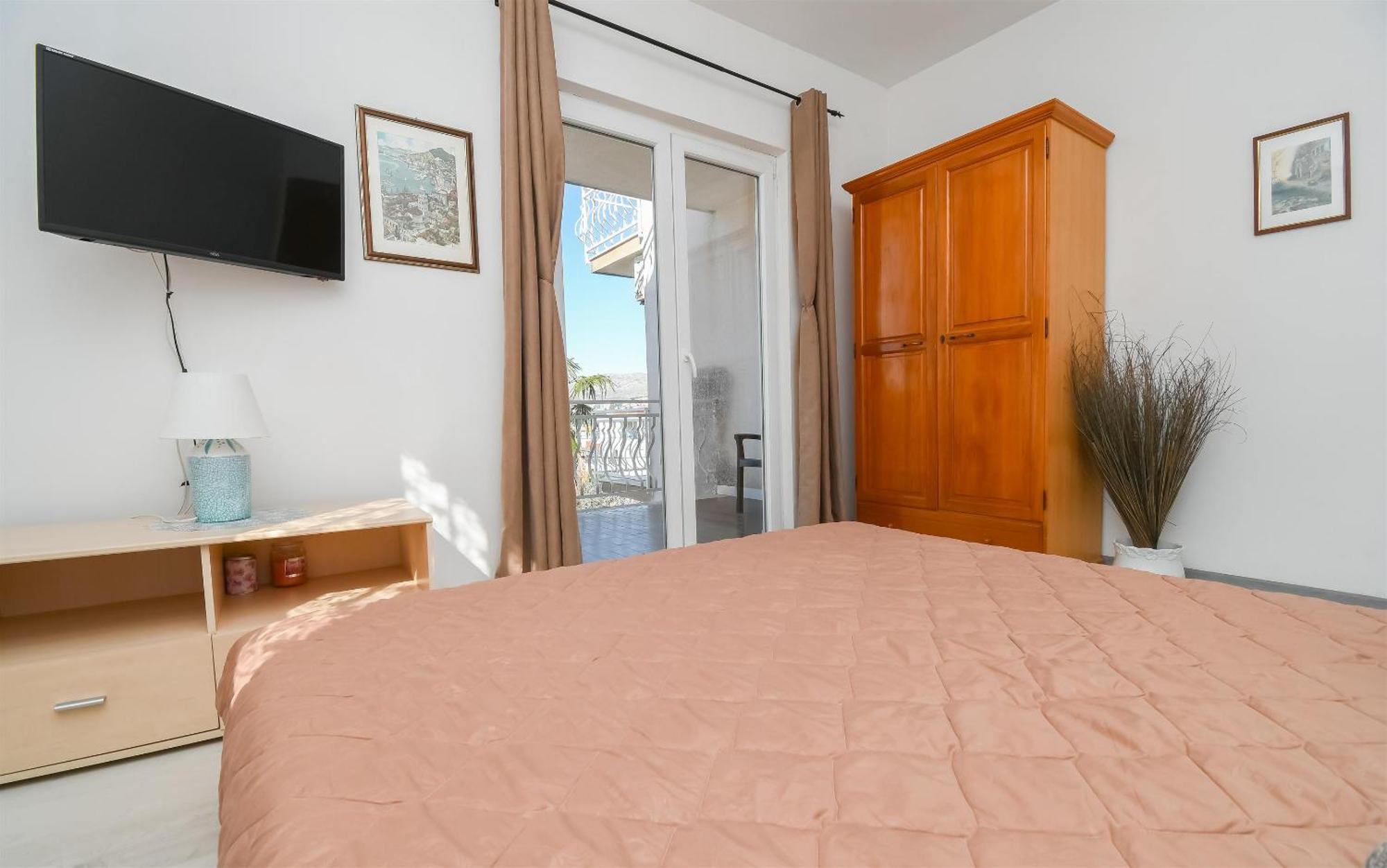 Apartments Biserka - 50 M From Beach トロギール エクステリア 写真