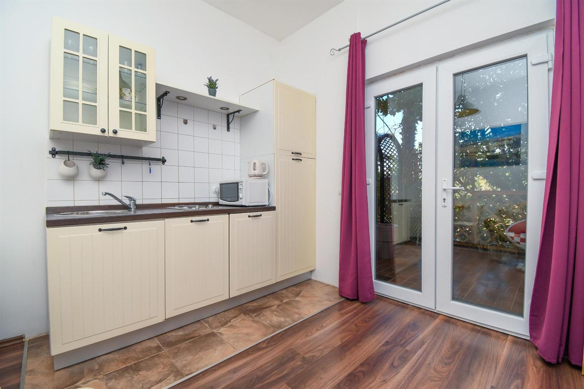 Apartments Biserka - 50 M From Beach トロギール エクステリア 写真