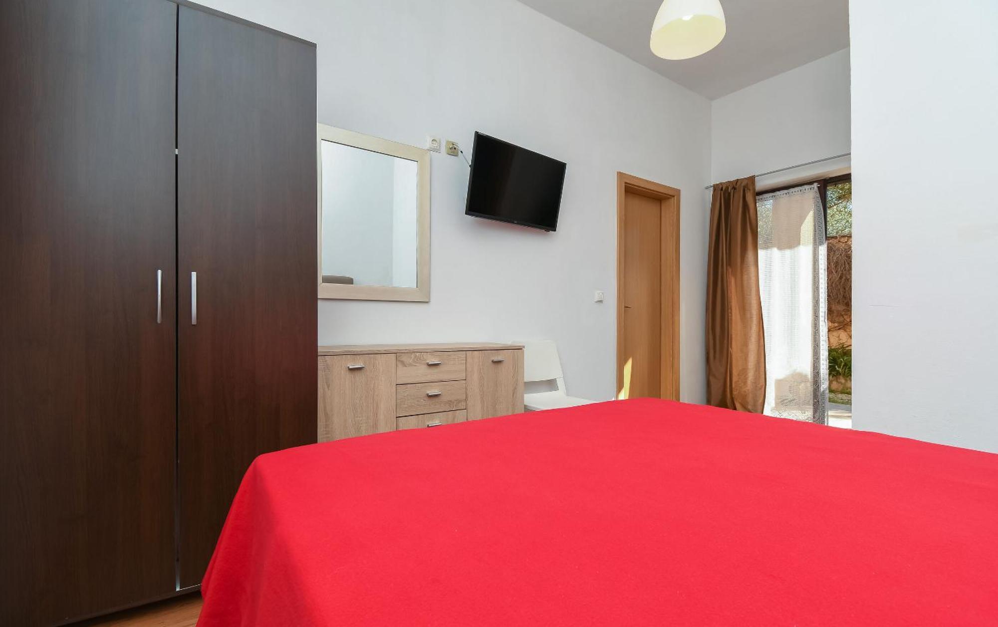 Apartments Biserka - 50 M From Beach トロギール エクステリア 写真